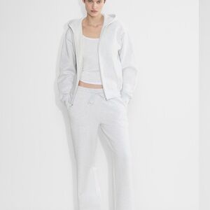 Aritzia cozy sweatfleece perfect zip hoodie size small